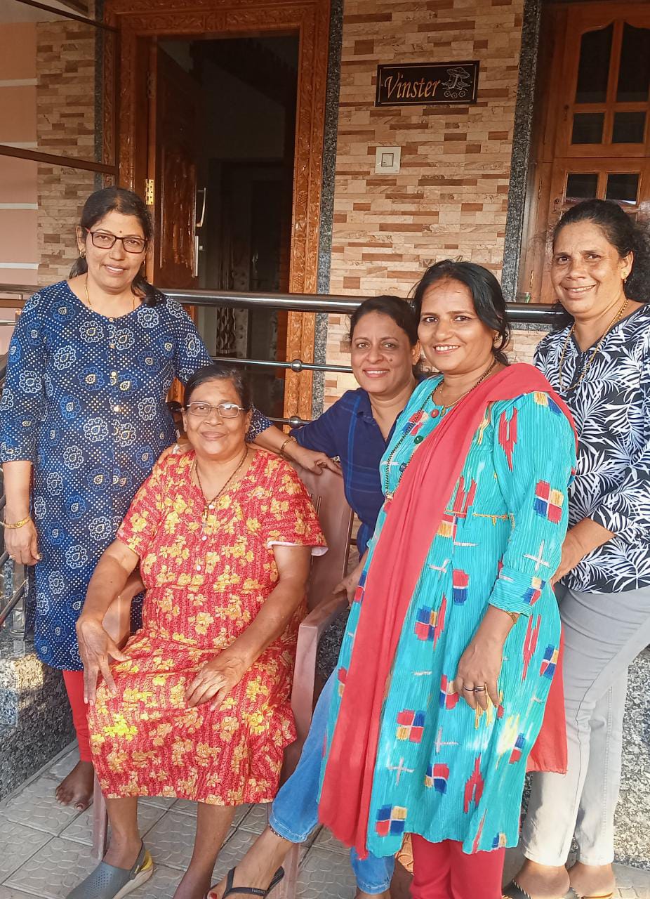 Core Committee members meet with Ex President Smt. Gracy Rodrigues
